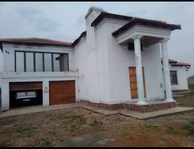 4 BEDROOM HOUSE FOR SALE IN VAALOEWER